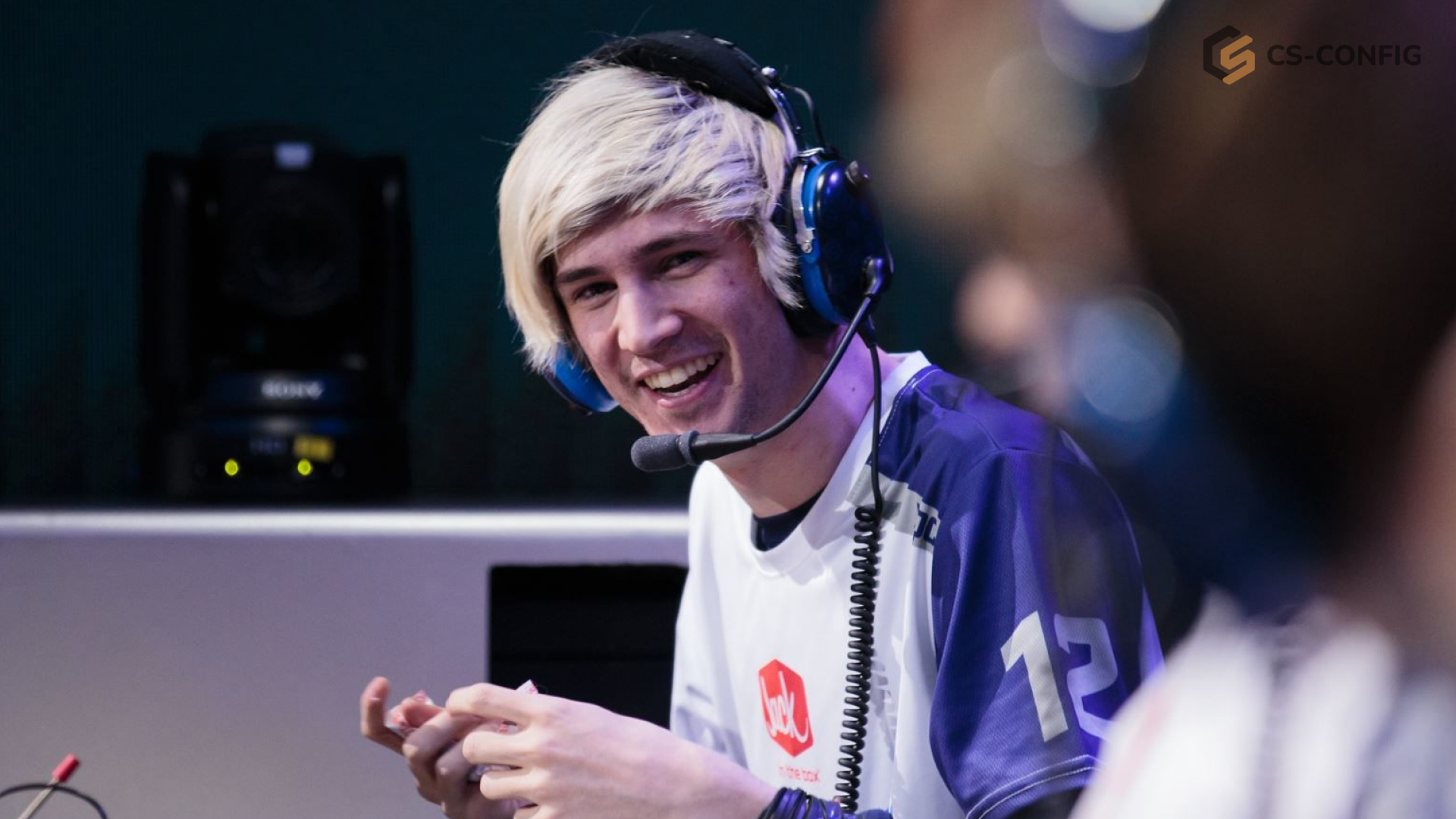 xQc проиграл 200 тысяч долларов из-за поражения Mouz