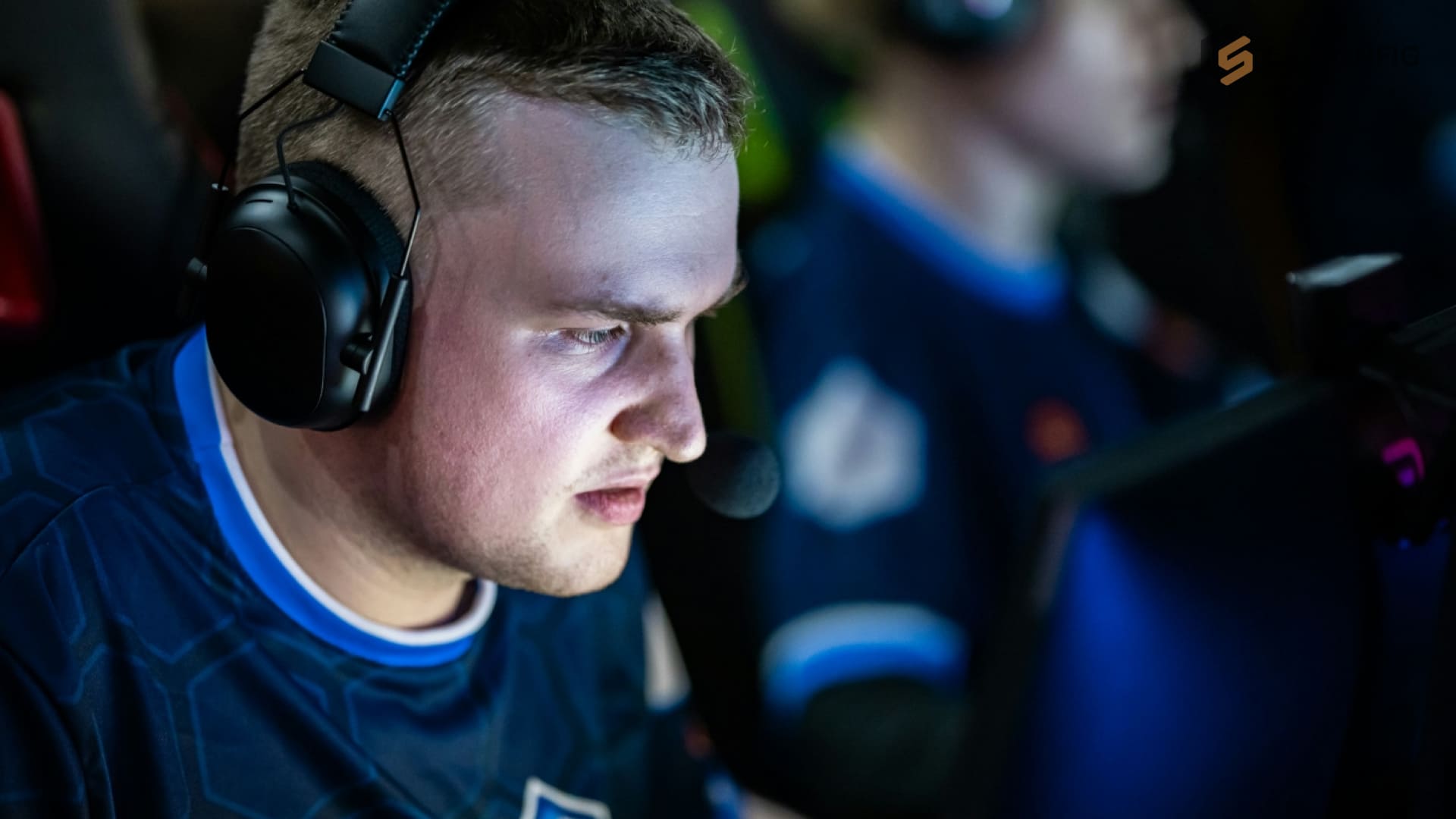 Flamie рассказал, сколько заработал за время пребывания в NAVI